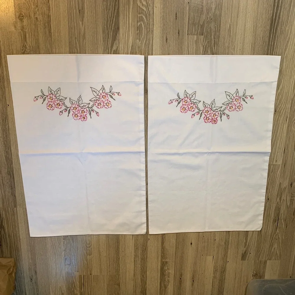 Vintage Dan River Pillowcases‎ No Iron Floral Embroidered Set of 2 Cottagecore